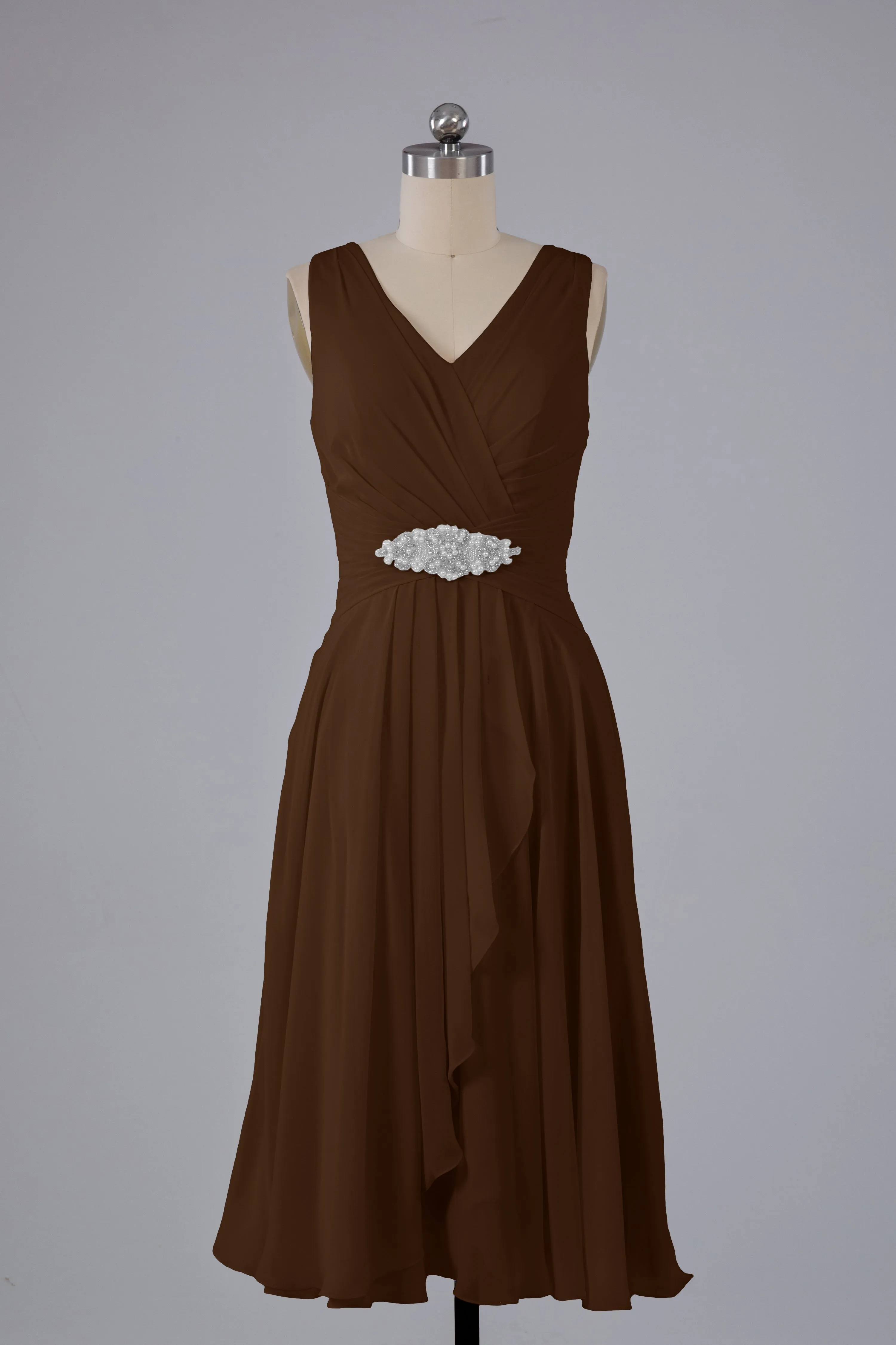 Simple V Neck Knee Length Bridesmaid Dresses with Pearls