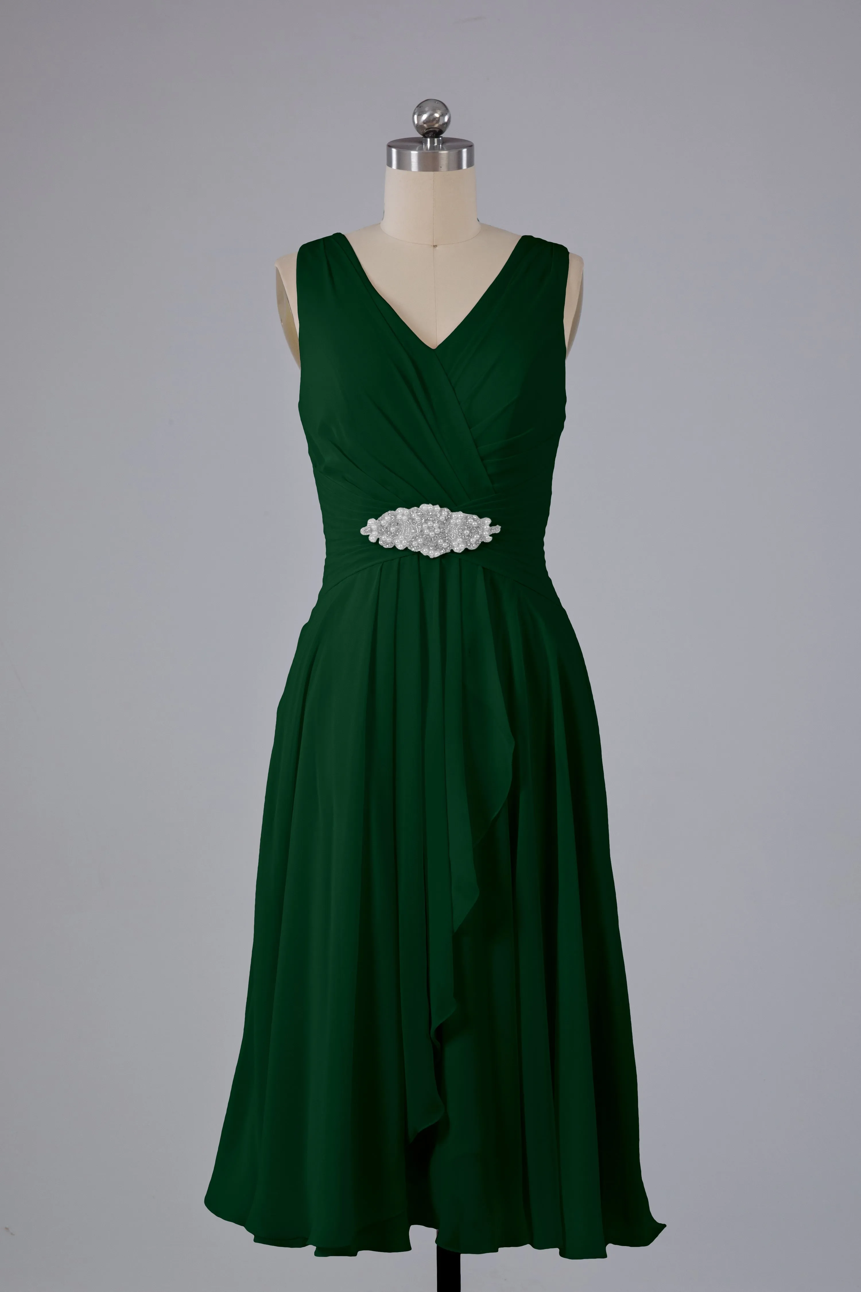 Simple V Neck Knee Length Bridesmaid Dresses with Pearls
