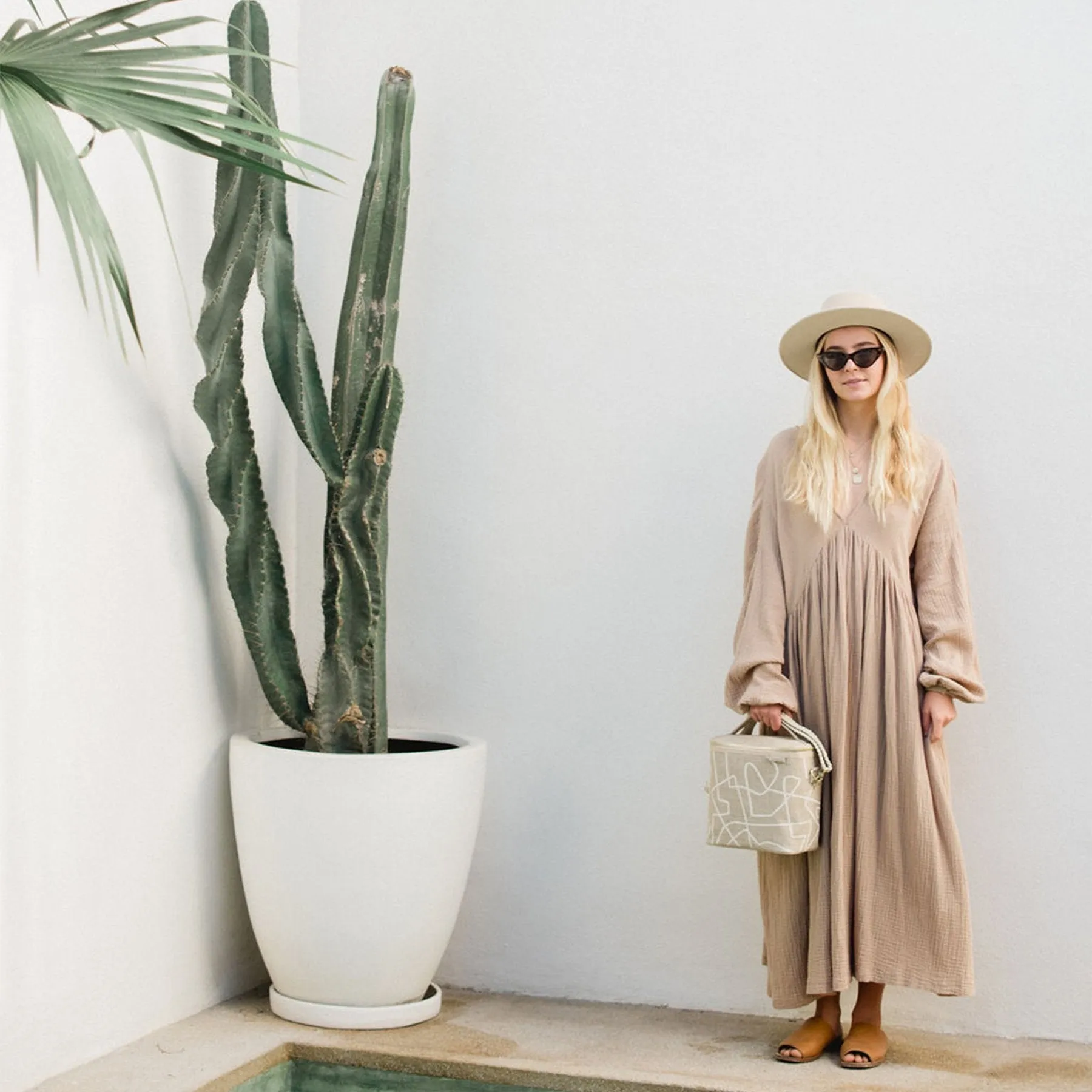 SoYoung Linen Lunch Poche