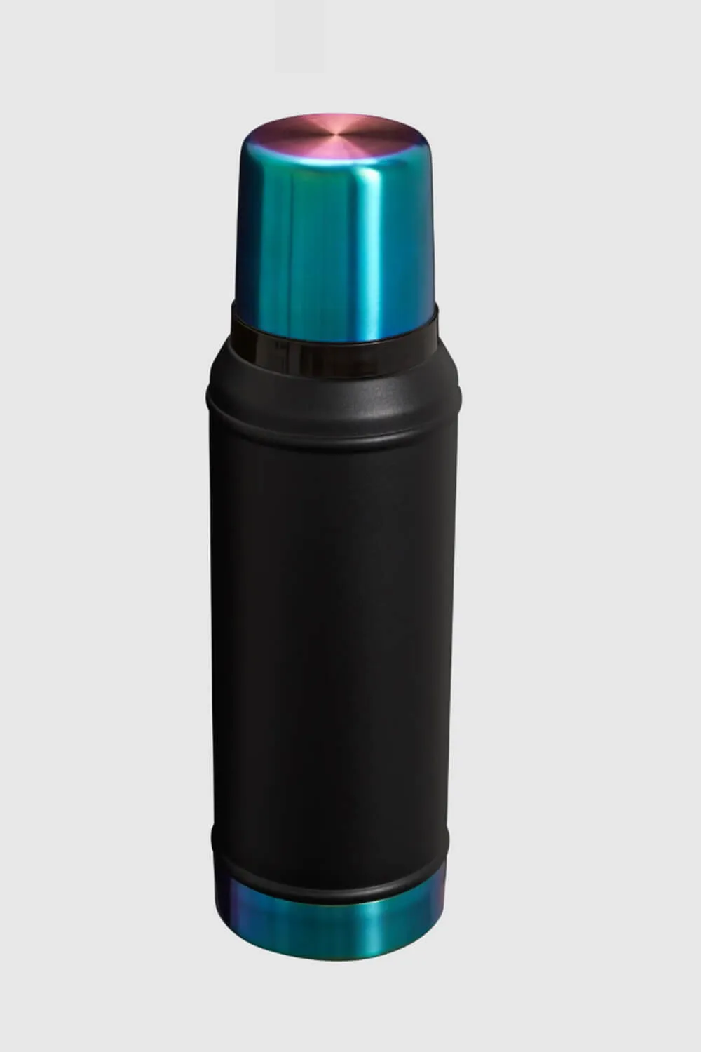 Stanley Classic Legendary Bottle in Black Chroma | 10-11346-045 BLACK