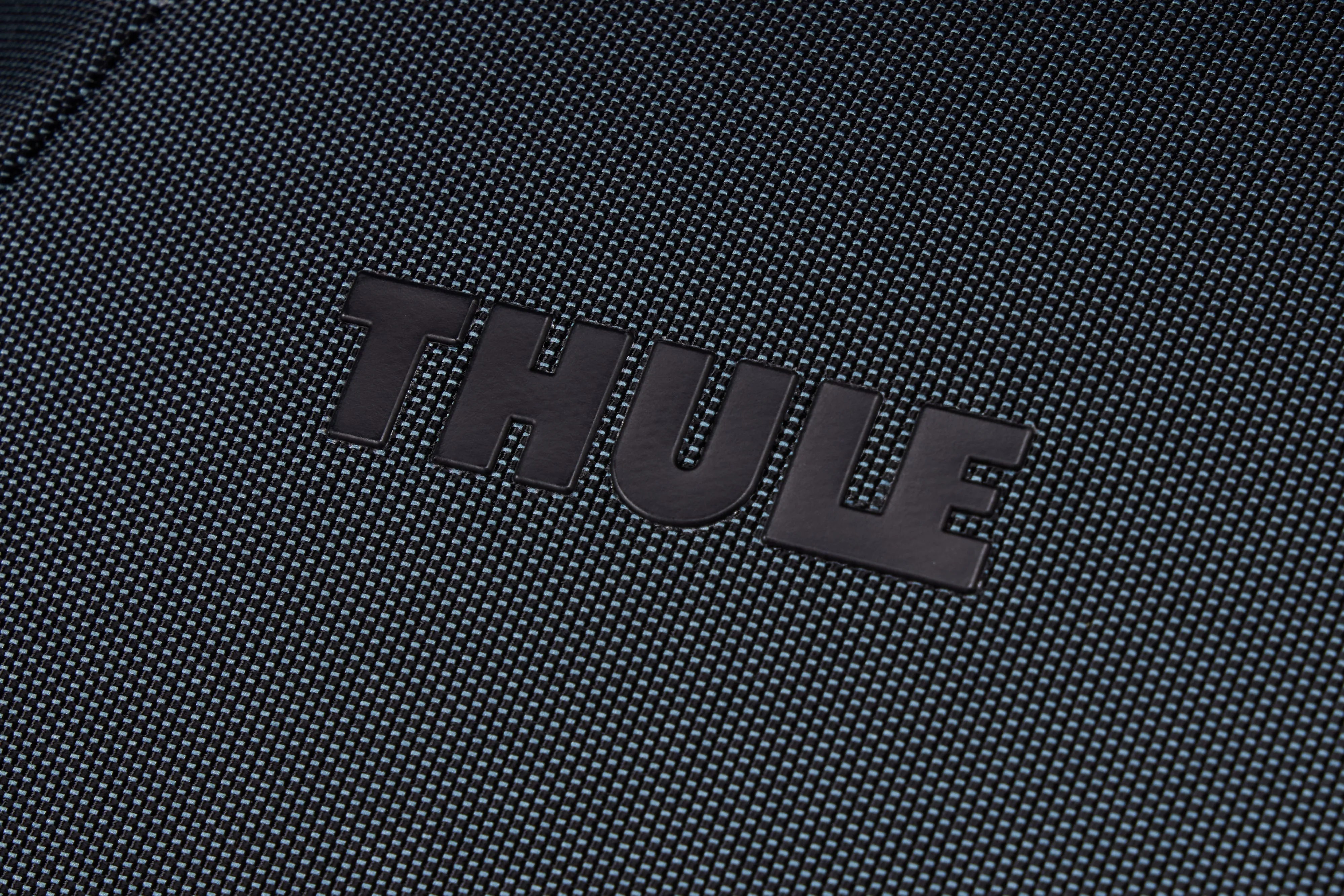 THULE Subterra Hybrid Travel Bag