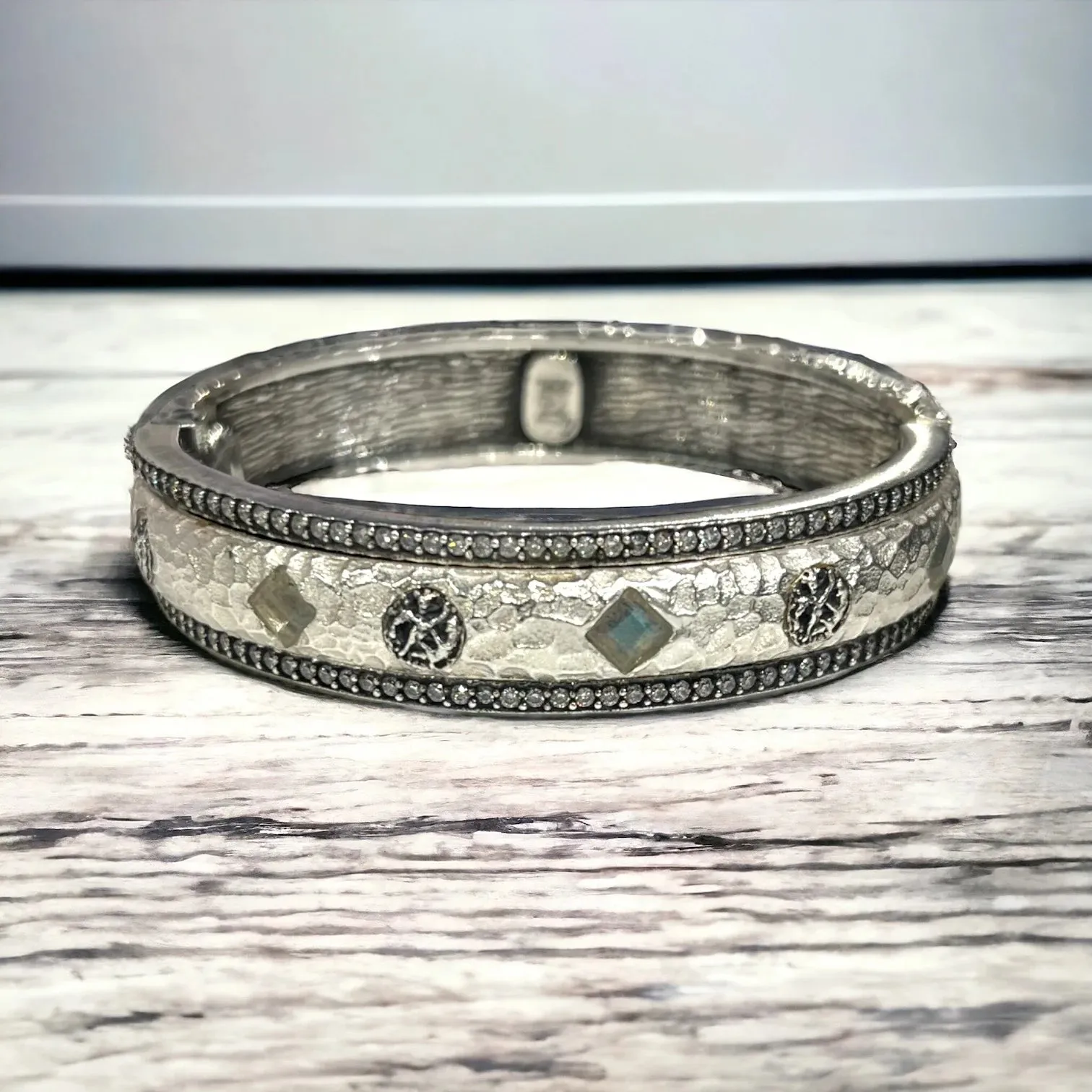 VINTAGE SILVER & SATIN SILVER LABRADORITE MOTA COIN BANGLE